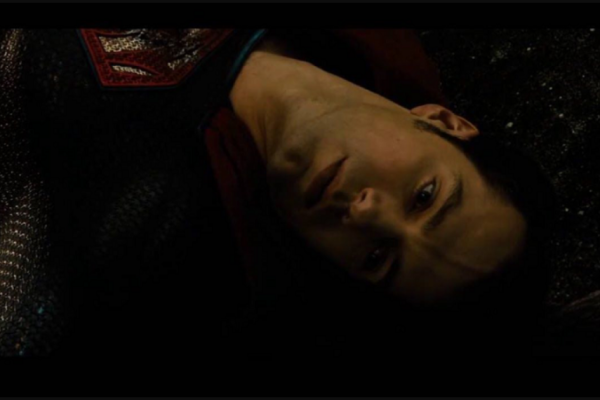 Kenapa Superman Mati di Film BvS? Ini Sebabnya