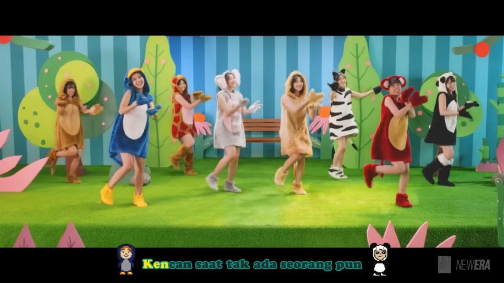 Video Klip Special Performance JKT48 Lagu Kebun Binatang Saat Hujan