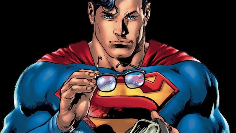 Kenapa Superman Memakai Kacamata untuk Tutupi Identitasnya?