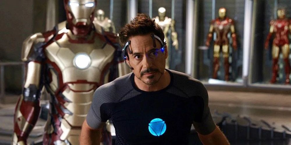 Kenapa Iron Man Menghancurkan Semua Kostumnya di Iron Man 3?