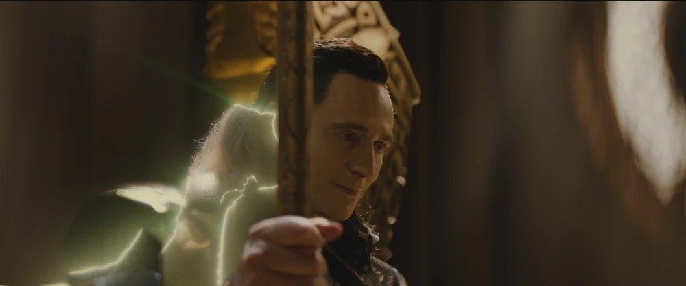 6 Kekuatan Loki yang Jarang Dia Pakai Lagi di MCU