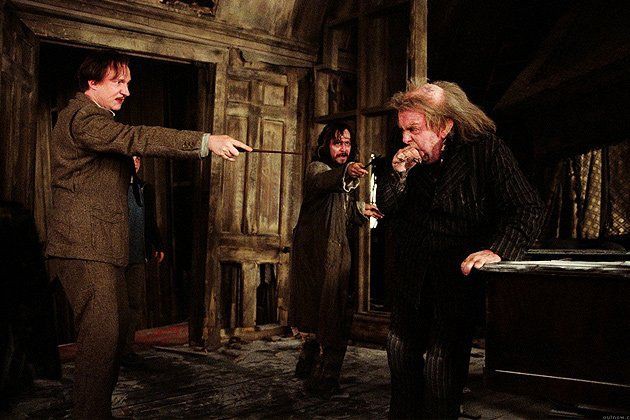 Kenapa Peter Pettigrew Mengkhianati Orang Tua Harry Potter?