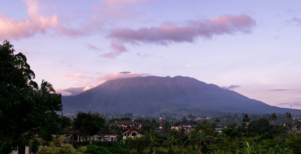 5 Pasar Setan di Gunung Indonesia, Mitos yang Diyakini Kebenarannya!