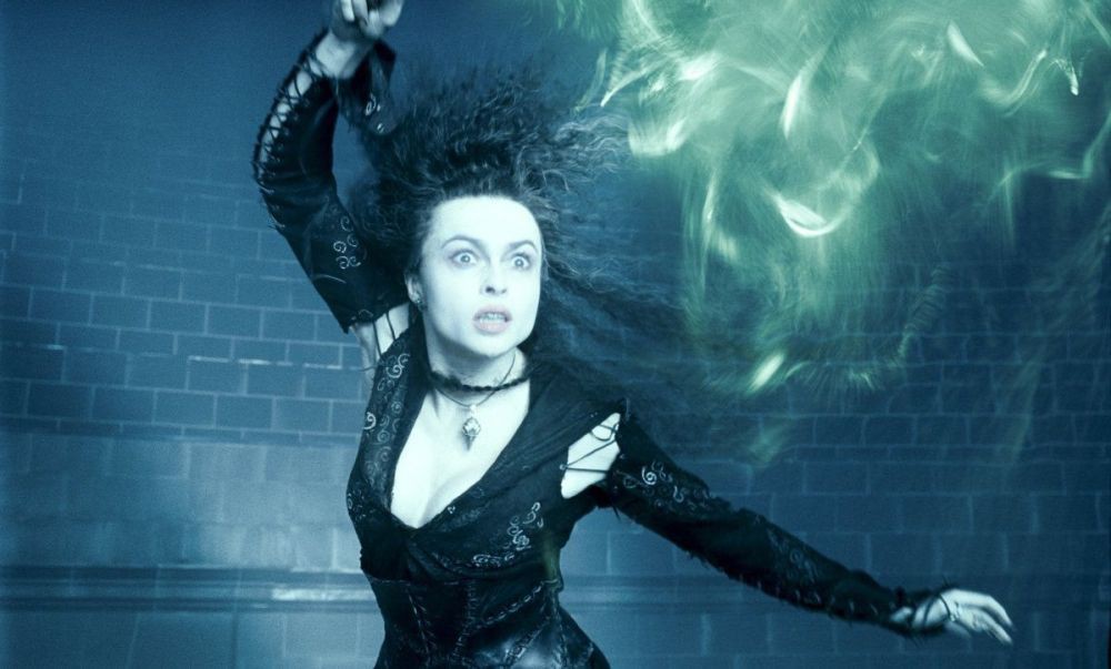 Bellatrix Lestrange, pengikut setia Voldemort (pinterest.com)