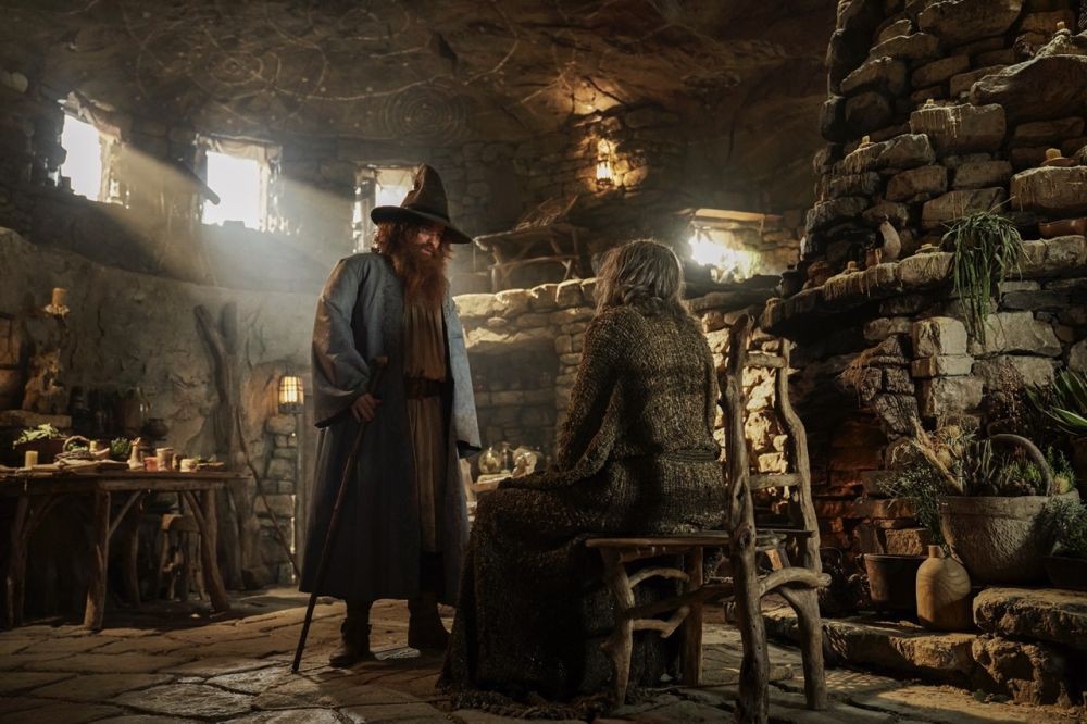 [Prime Video] Lord of the Rings_ The Rings of Power S2 — Stills — Tom Bombadil (Kredit foto_ Ross Ferguson – Prime Video) (3) Large.jpeg