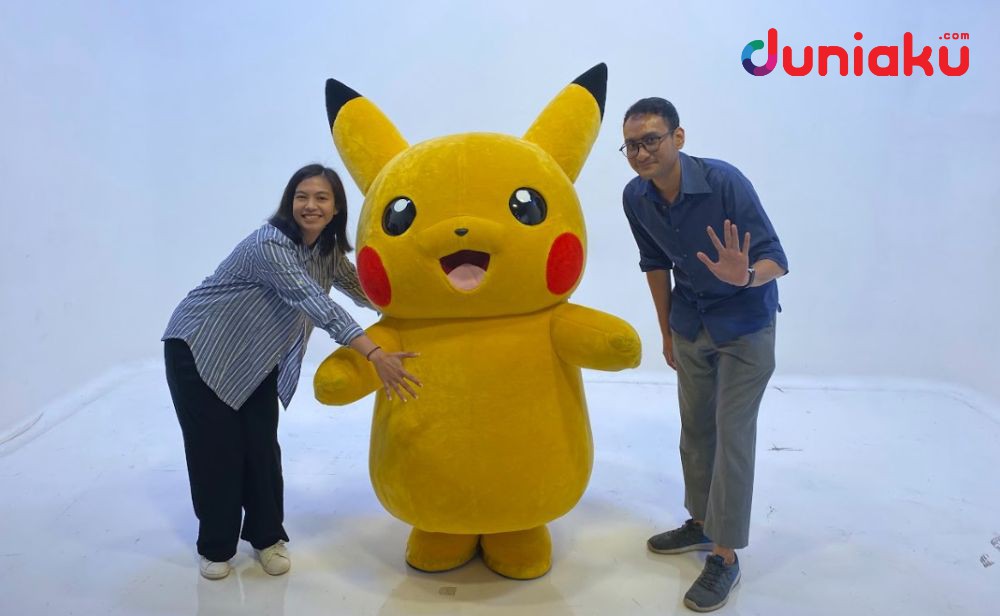 Pikachu di kantor duniaku 6.jpg