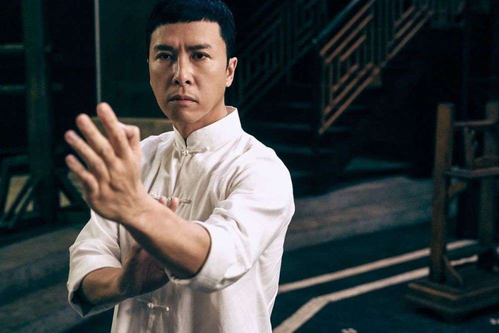 5 Pekerjaan yang Pernah Diperankan Donnie Yen, Jadi Guru SMA!