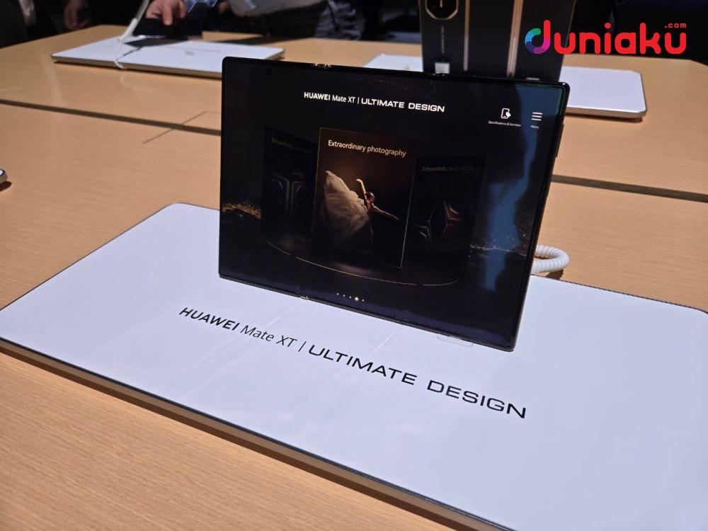 Huawei Mate XT Ultimate Design - 05.jpeg