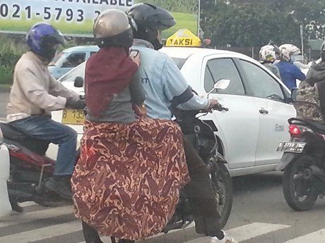 10 Lika  liku Hidup yang Cuma Dipahami Sama Cewek Berhijab