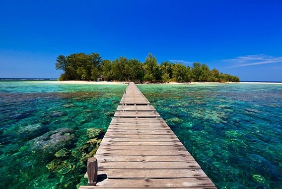 15 Pantai Paling Indah Di Indonesia Yang Gak Kalah Indah