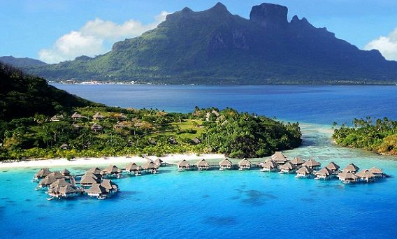15 Pantai Paling Indah di Indonesia yang Gak Kalah Indah dari Maldives