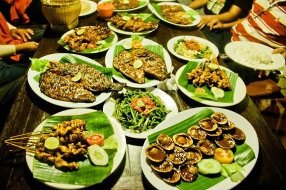 13 Tempat Makan Super Enak Dan Murah Yang Wajib Kamu Datangi Saat Ke Bali
