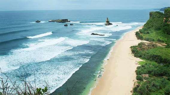 25 Pantai Terbaik Di Pulau Jawa