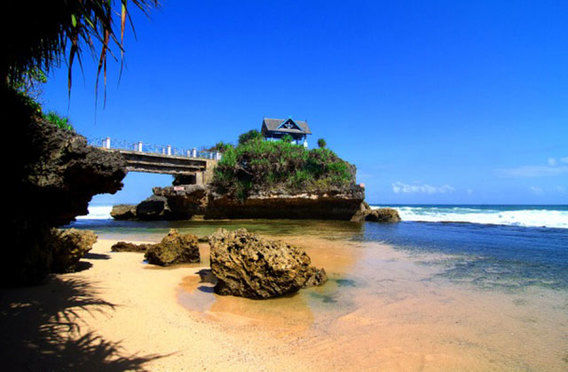 Pantai Papuma Salah Satu Pantai Terindah Di Pulau Jawa My