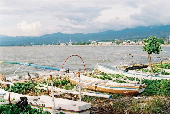 13 Wisata Sulawesi Tengah yang Bikin Matamu Makin Segar