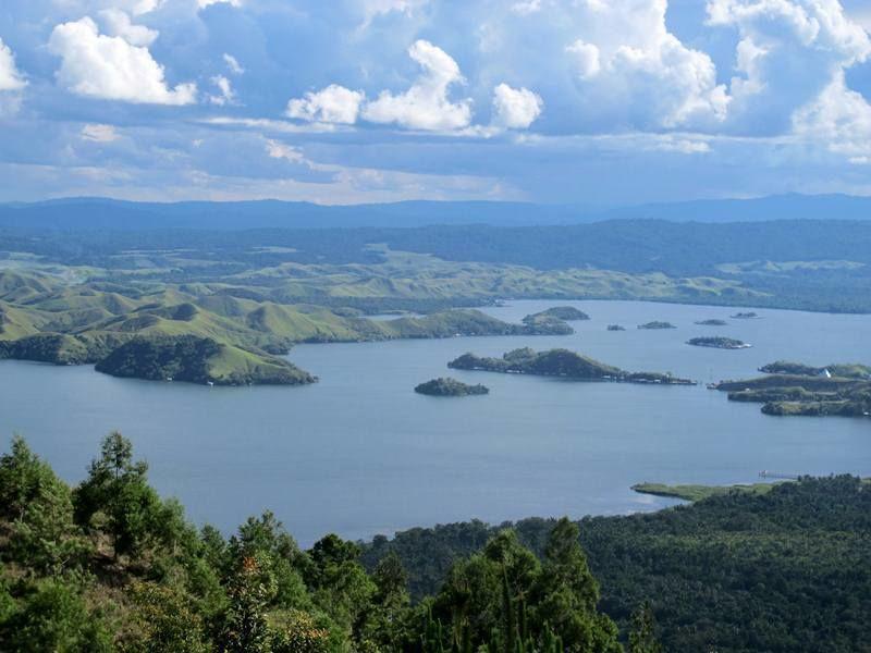 13 Wisata Sulawesi Tengah yang Bikin Matamu Makin Segar