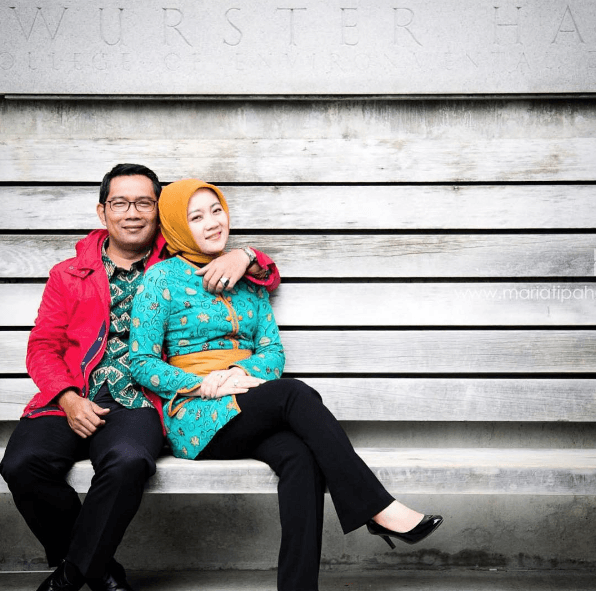 20 Kemesraan Ridwan Kamil dan Istri yang Bikin Anak Muda 