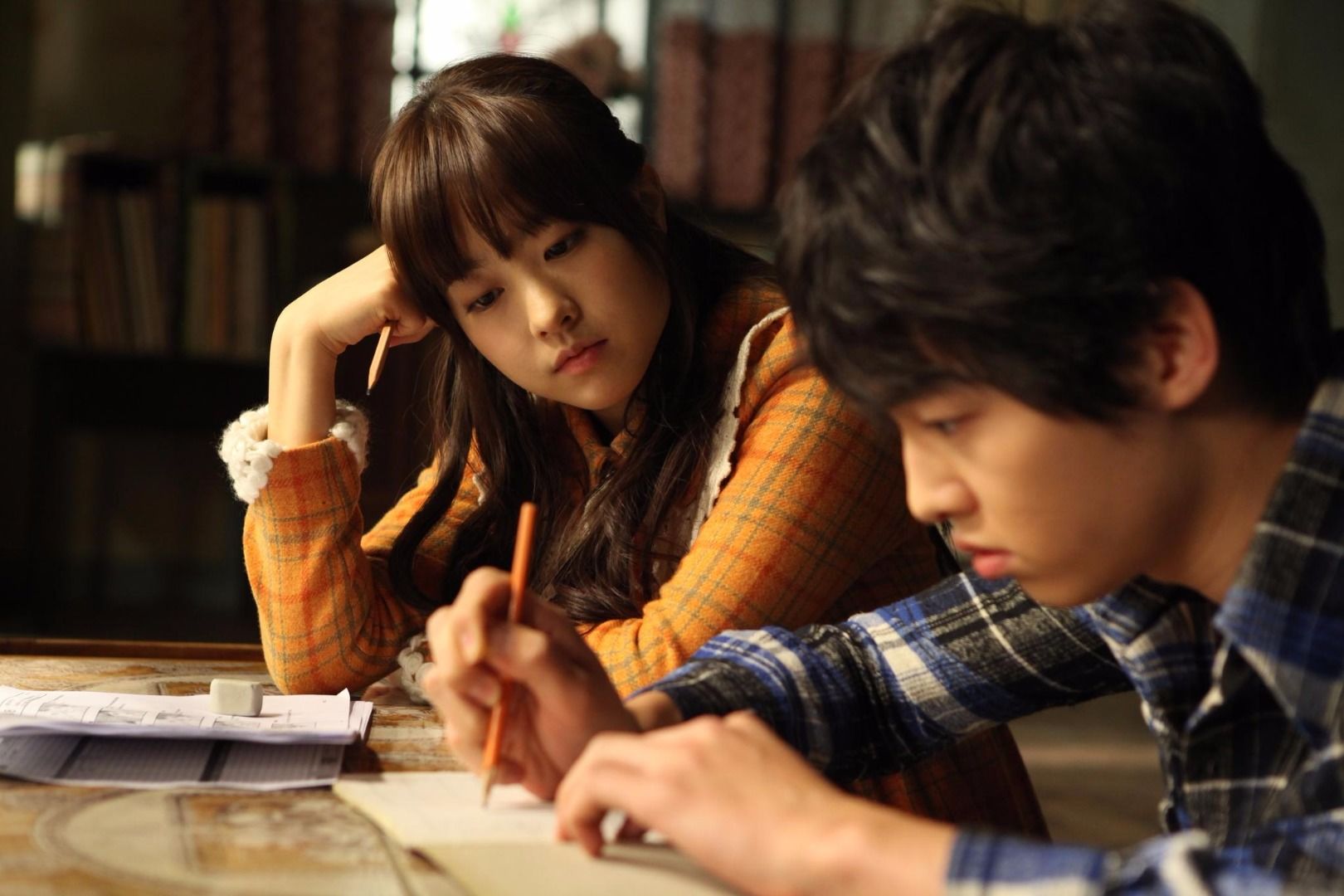 Fakta Unik Song Joong Ki Aktor Ganteng Di Drama Descendants Of