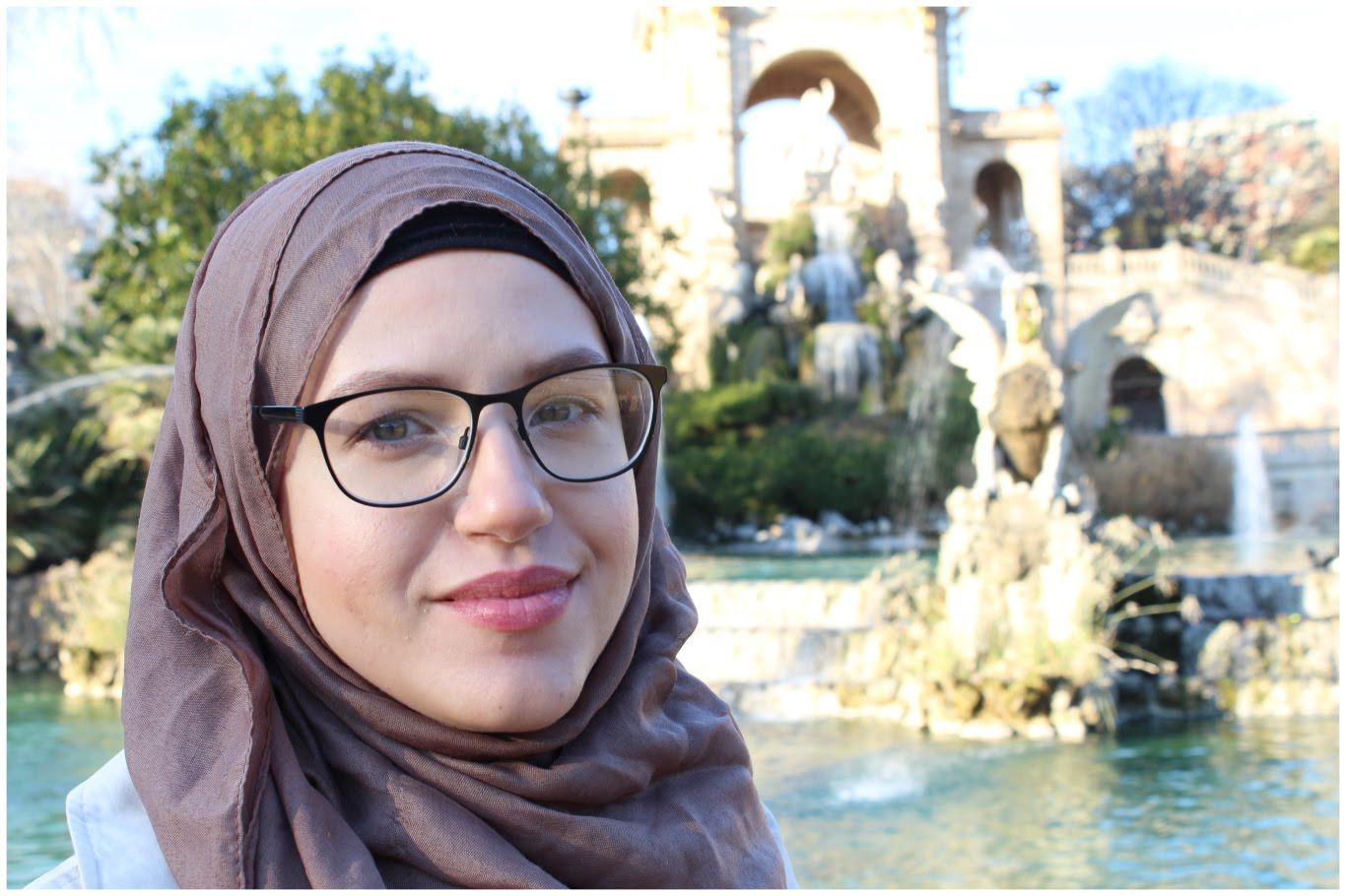 Payudara Montok Cewek Hijab  Pakai Kacamata  Video Bokep Bugil