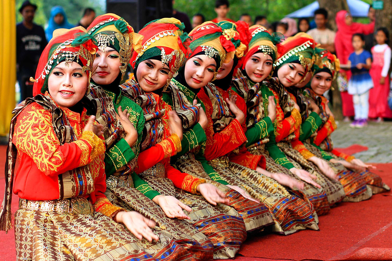 9 Alasan Kenapa Tari Tradisional Indonesia Lebih 