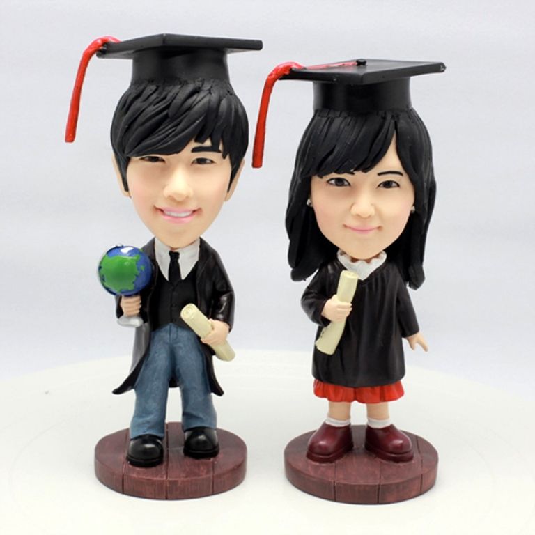 10 Special Gifts You Can Give to Friends During Graduation
