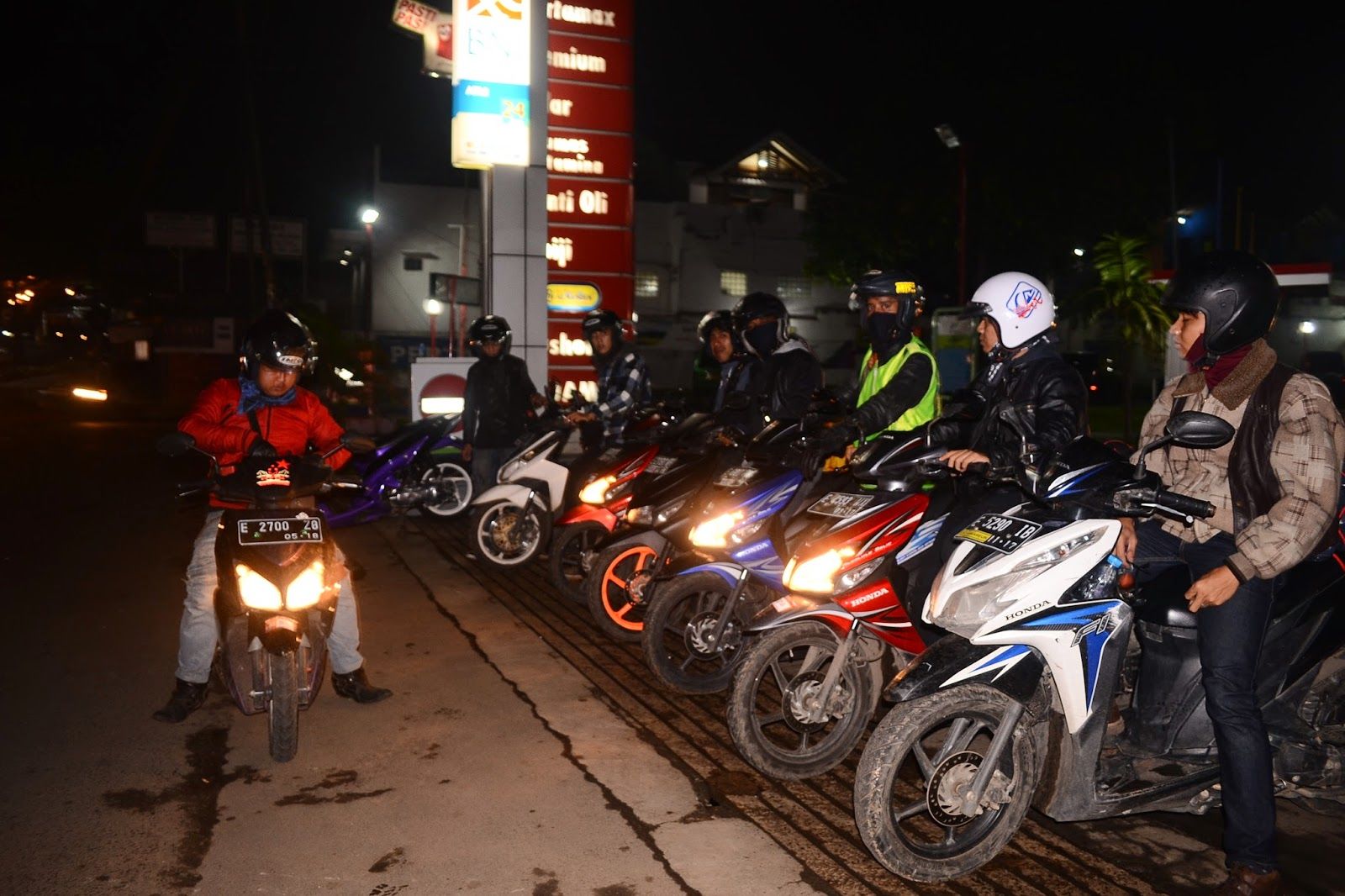 Sadis Geng Motor Bacok Anggota DPRD Dan Tewaskan Seorang Warga