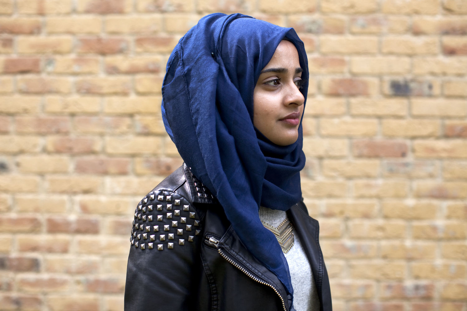 11 Cara Untuk Mengatasi Rambut Berminyak Saat Pakai Hijab