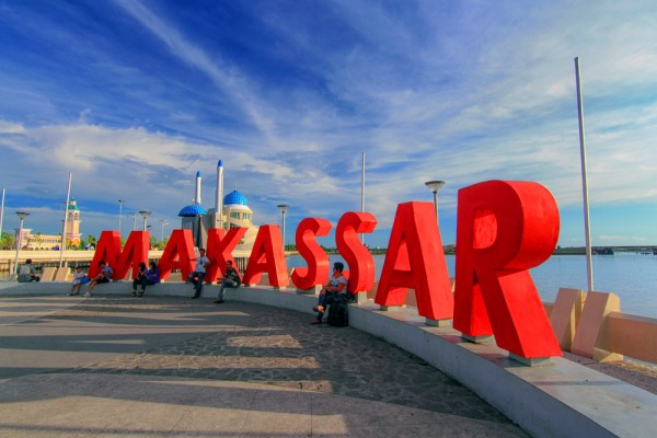 Sedang Plesiran ke Makassar? Jangan Lupa Membeli Oleh-oleh Ini!