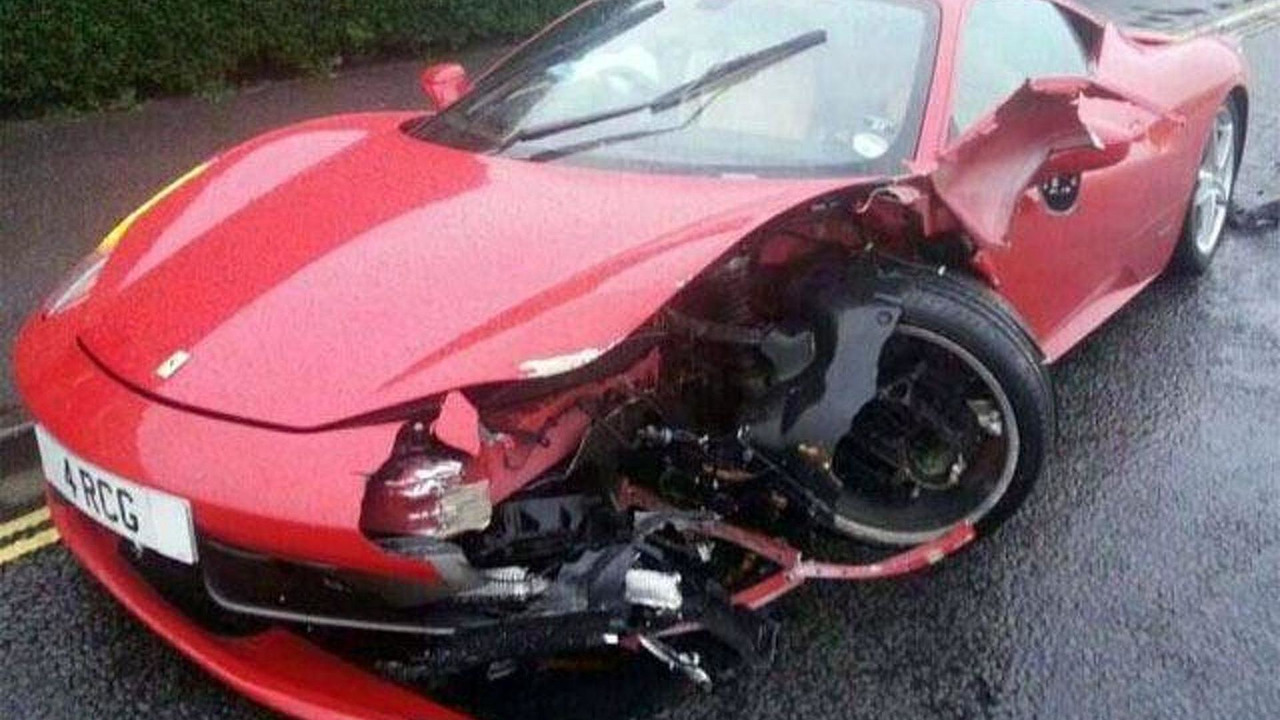 Ferrari 458 crash