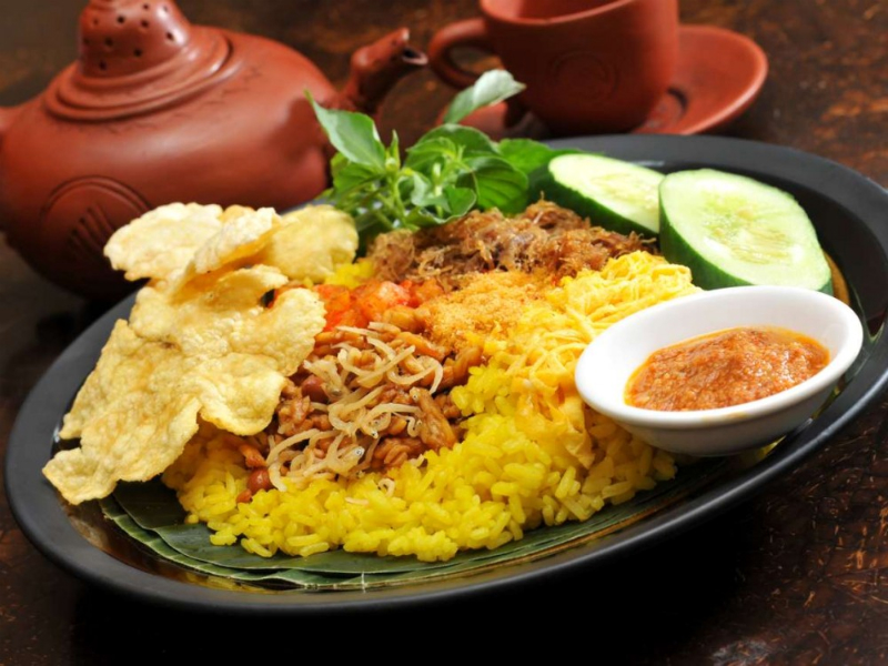 35 Makanan Khas Indonesia Ini Dijamin Bikin Kamu Menelan Ludah!