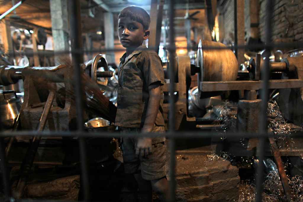 child-labour-bangladesh-2-1024x682-1c63cf21a9560f6dc7d23e25e2b9dc34.jpg