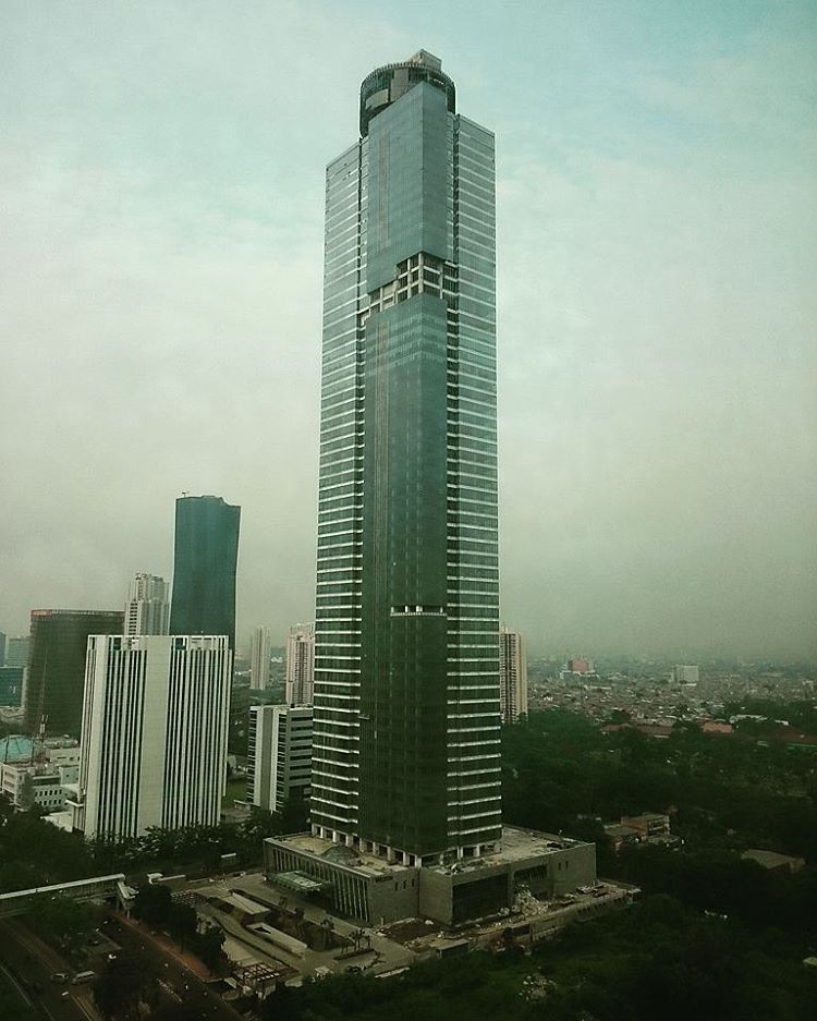 Ini Dia 10 Gedung  Pencakar Langit Tertinggi  di  Indonesia 