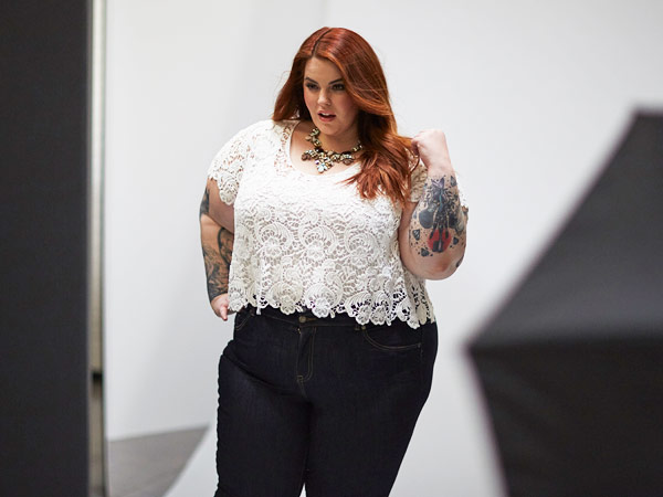 Weight loss expert criticizes Tess Holliday for 'normalizing obesity