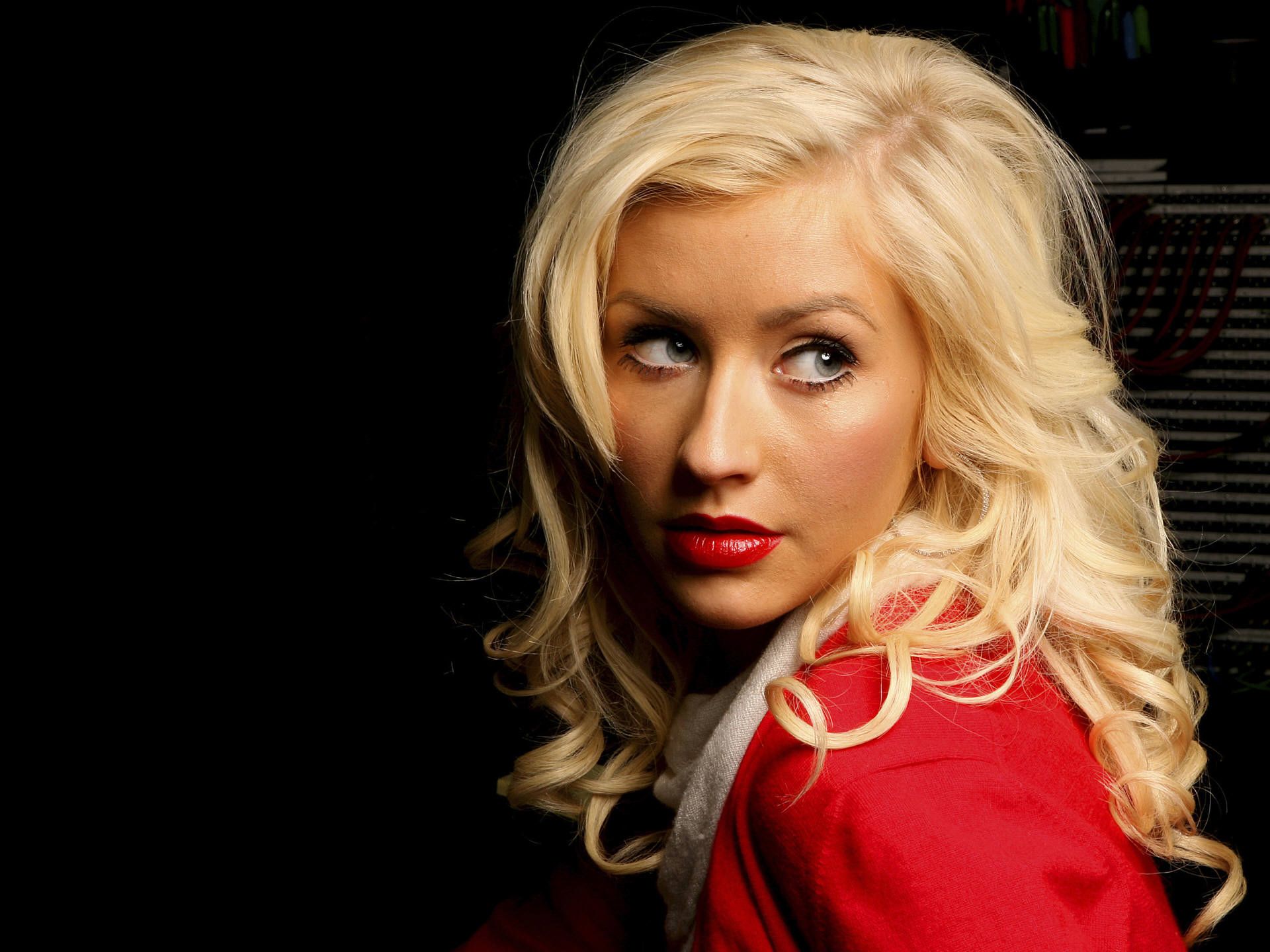 29 Christina Aguilera