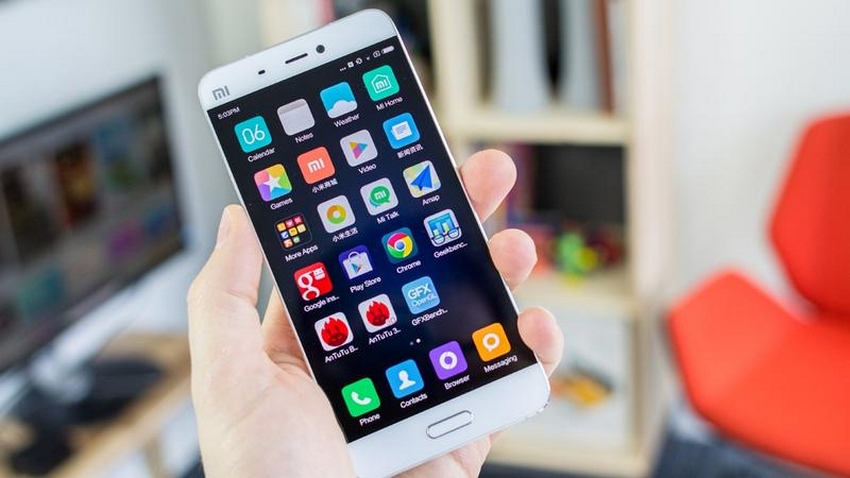 7 Smartphone Android yang Bikin Kamu Nyesel Beli iPhone!
