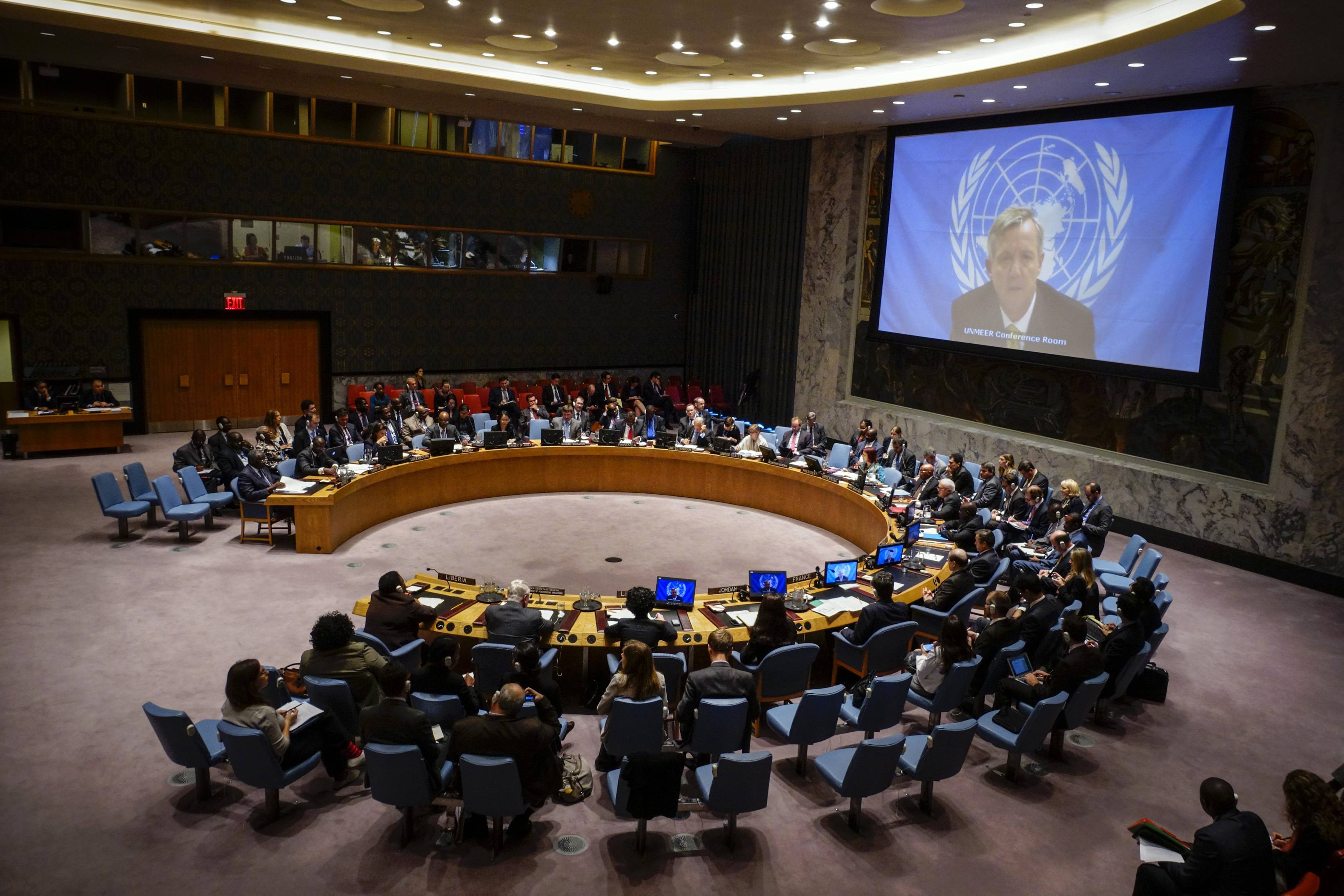 Заседание оон по украине. Совет безопасности ООН (сб ООН). Совет безопасности организации Объединенных наций (сб ООН). Совет безопасности ООН 1945. Зал совета безопасности ООН.