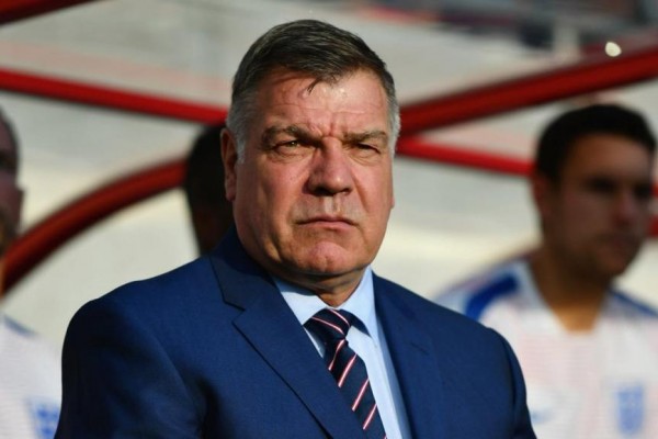 Video Ini yang Membuat Sam Allardyce Harus Mundur dari Posisi Manajer Timnas Inggris