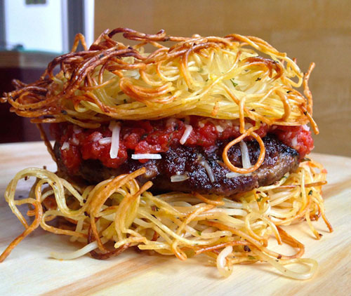 food-mashups-spaghetti-burger-5b5625f2c291fc7a469b976386b9d109.jpg