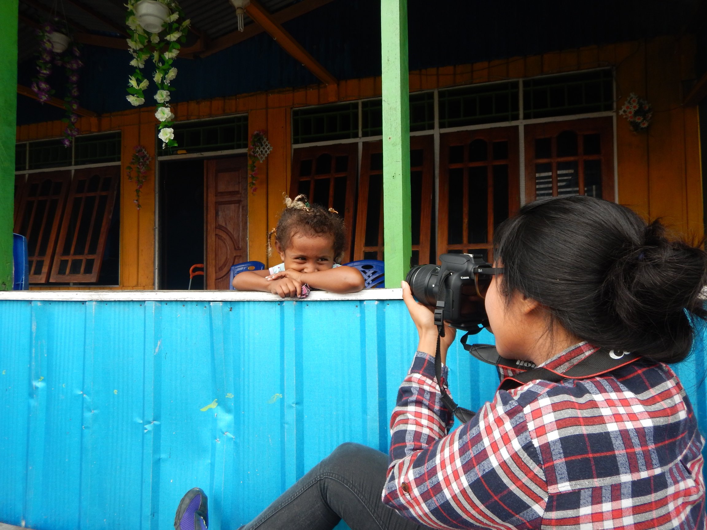 Silvia Ajeng, Relawan Kemanusian yang Berjuang di Ujung Indonesia