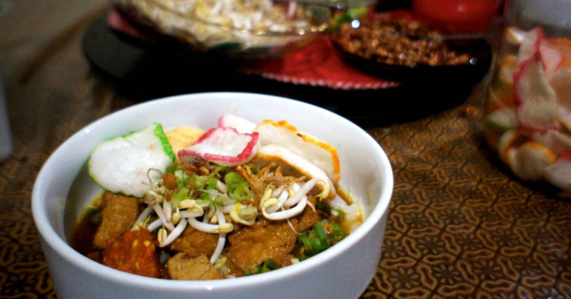 15 Bubur Khas Asli Indonesia yang Gak Boleh Dilewatkan 