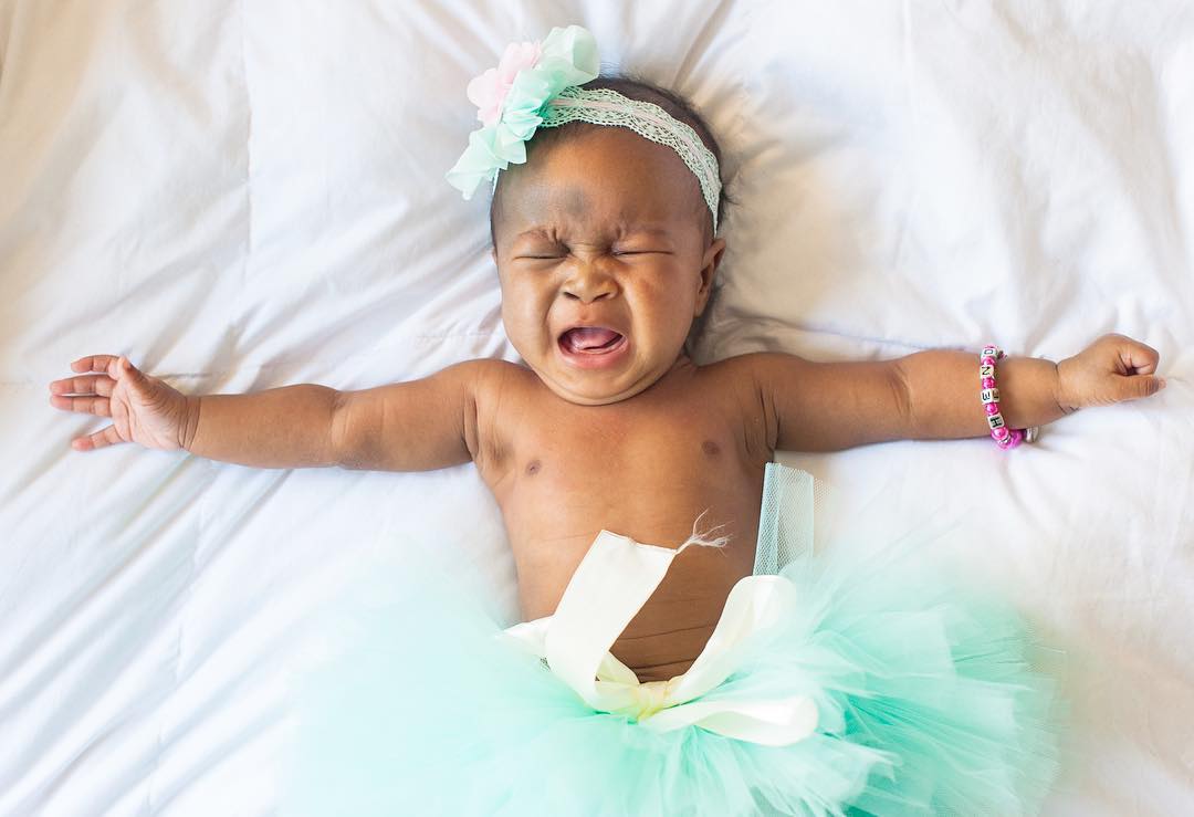 15 Ekspresi Foto Bayi Baru Lahir Ini Bikin Ngakak Sekaligus Gemes