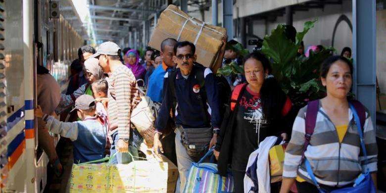 Libur Natal Dan Tahun Baru, KAI Operasikan 11 Kereta Tambahan