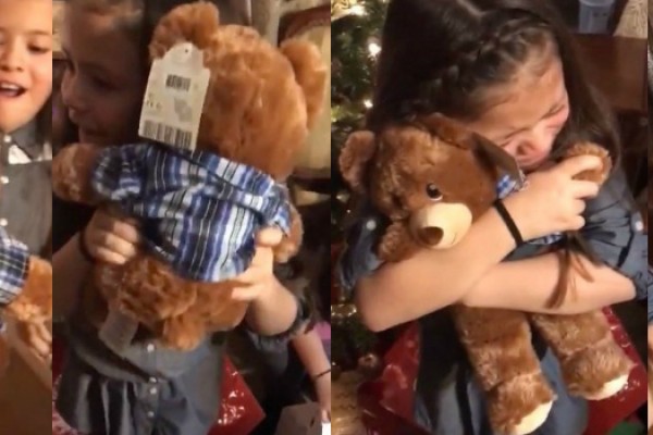 VIRAL: Hadiah yang Diterima Dua Gadis Cilik Ini Buat Netizen Menangis!