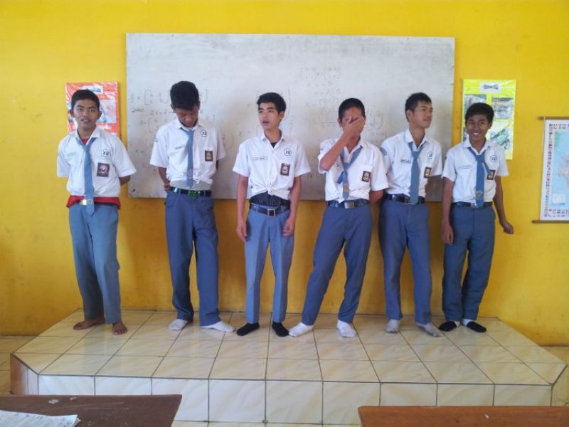 sekolah13-d472a8fac19c7ff5299e687bcb3c261c.jpg