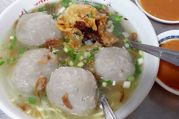 Ini 7 Warung Bakso  Paling Enak yang Bisa Kamu Kunjungi di 