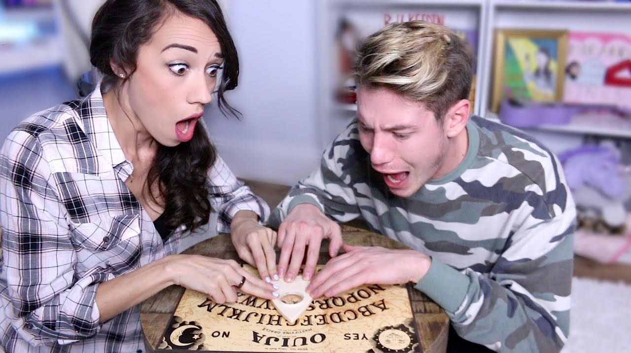 5 Fakta Unik & Menakutkan Soal Papan Ouija yang Gak Kamu Tahu