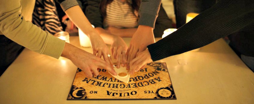 5 Fakta Unik & Menakutkan Soal Papan Ouija yang Gak Kamu Tahu