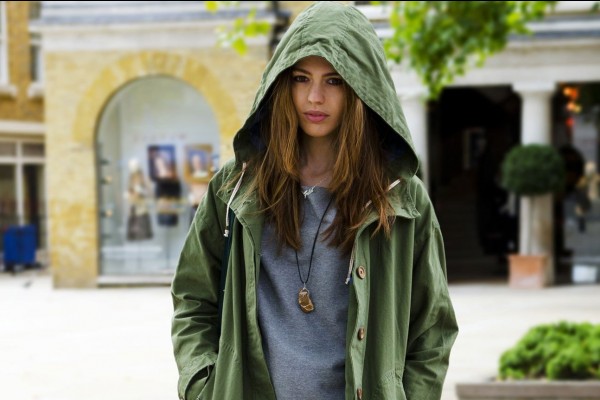 Tipe Cewek Berdasarkan Jaket Favoritnya, Kamu yang Mana?