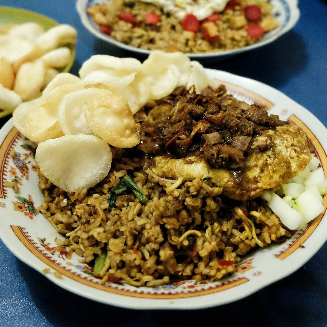 10 Makanan  Enak  di  Surabaya  Ini Harganya Gak Lebih Rp 15 