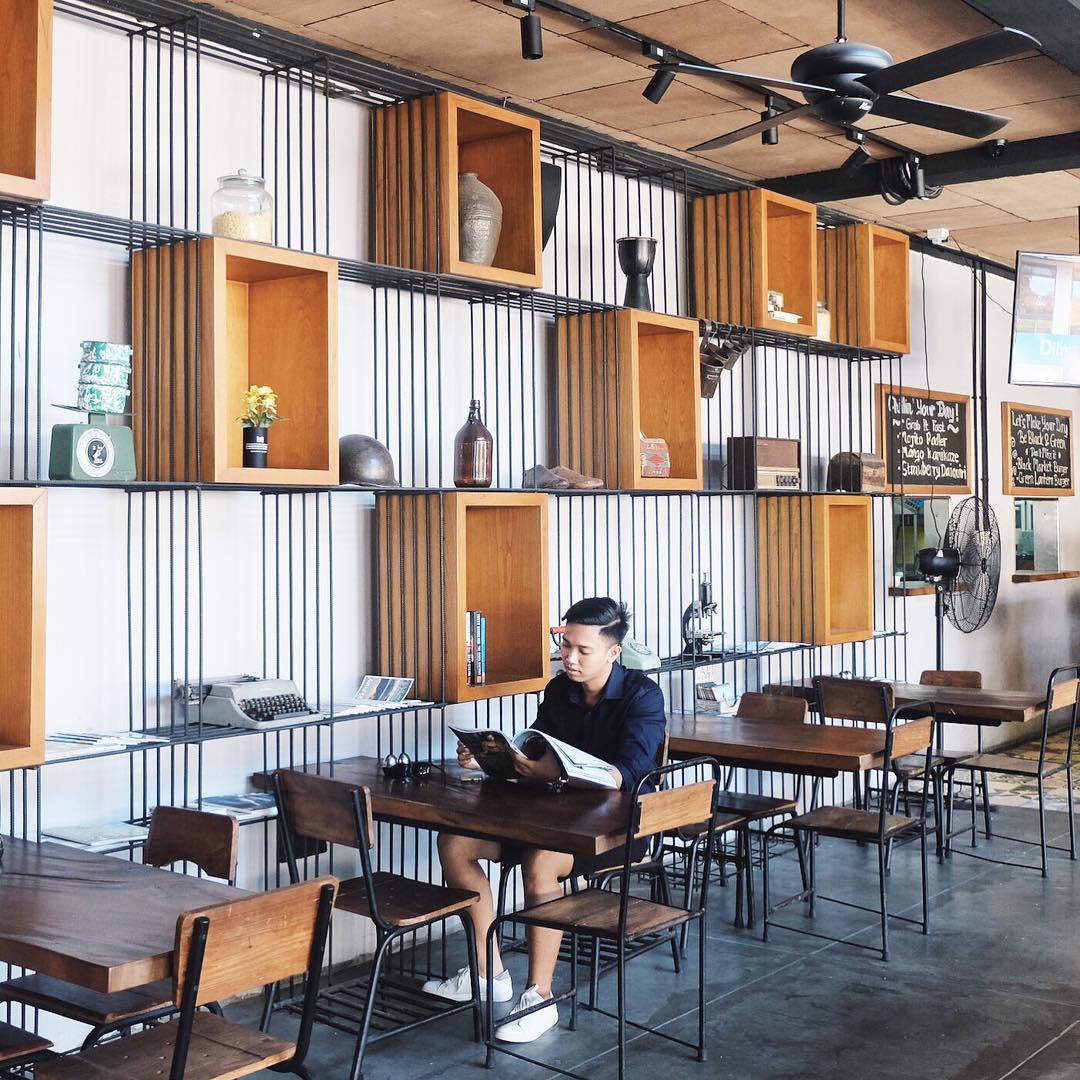 Design Interior  Cafe  Klasik  Desain Rumah Minimalis 